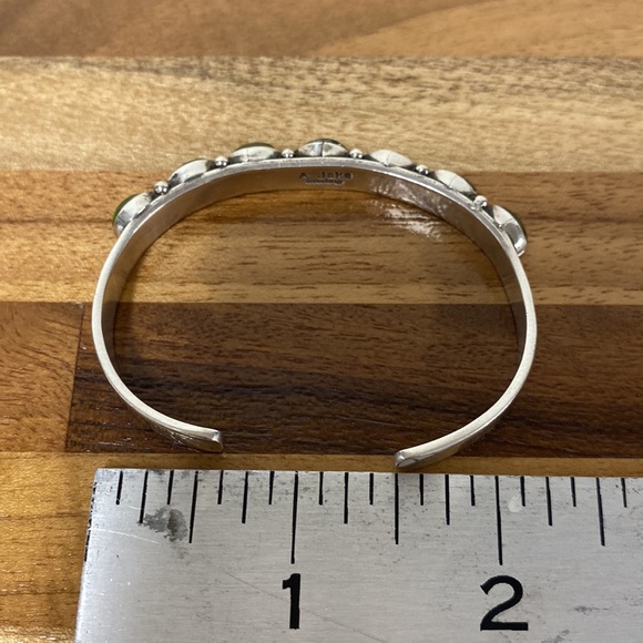 Navajo sterling bracelet cuff signed Albert Jake - Picture 6 of 9